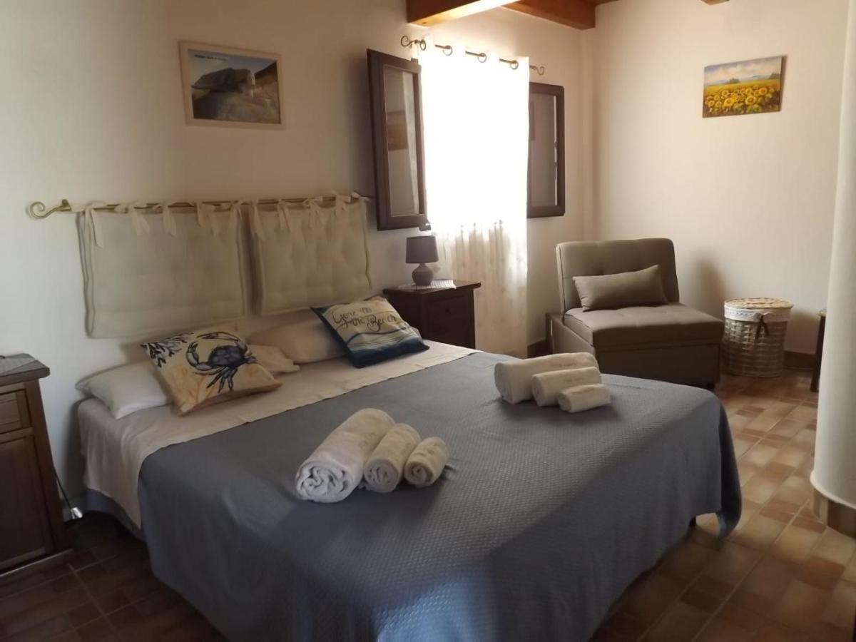 Case Vacanze Villa Lory Malfa  Εξωτερικό φωτογραφία